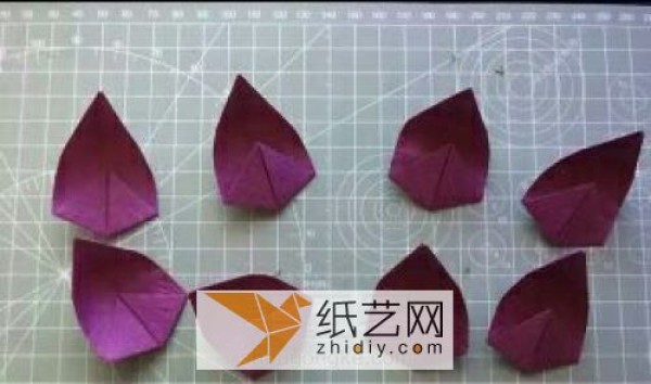 Origami Lotus Flowers for Mother’s Day Gift Wrapping Decoration