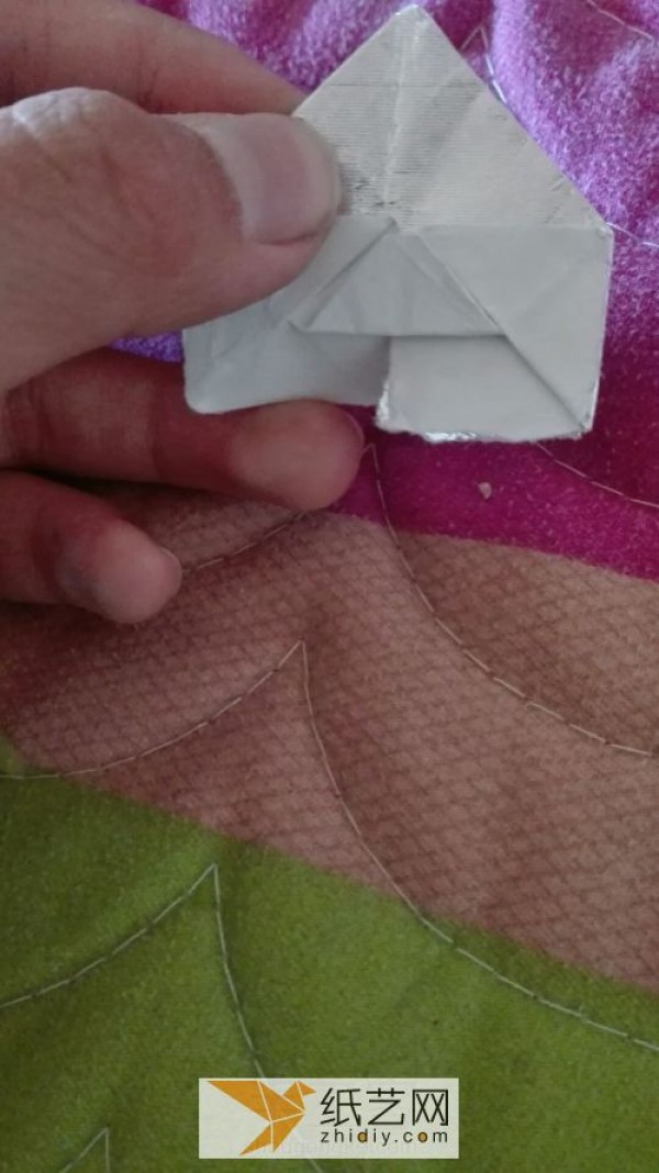 Beautiful way to fold an origami heart