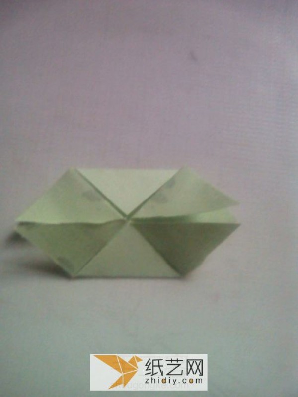 How to make origami lucky charms as gifts for friends