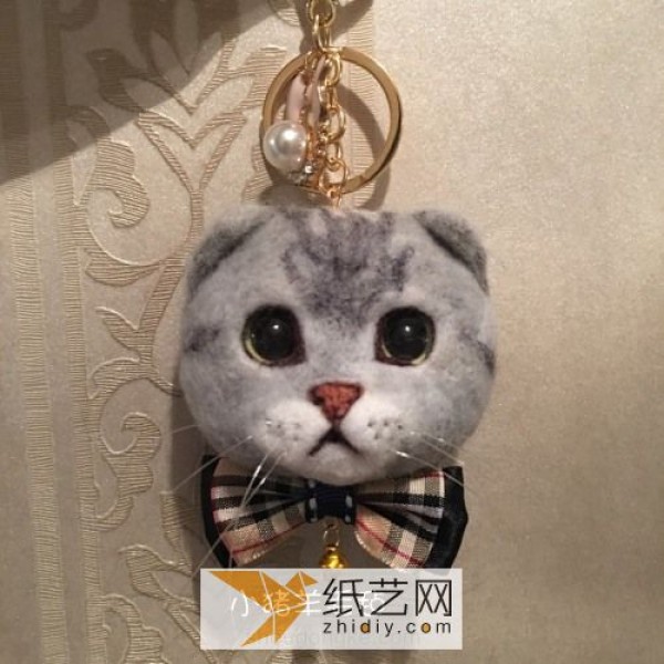 Wool felt made of cute folded ear cat key chain Teachers Day gift