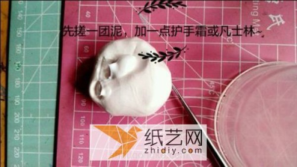 Basic handmade tutorial on making cartoon character heads with clay (translated)