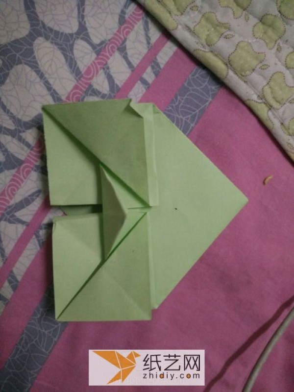 How to make origami heart decoration on Valentines Day greeting card