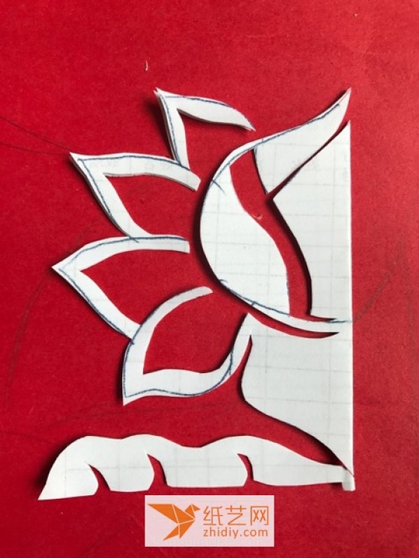 Tutorial on making traditional paper-cut lotus New Year paper-cut window flowers series