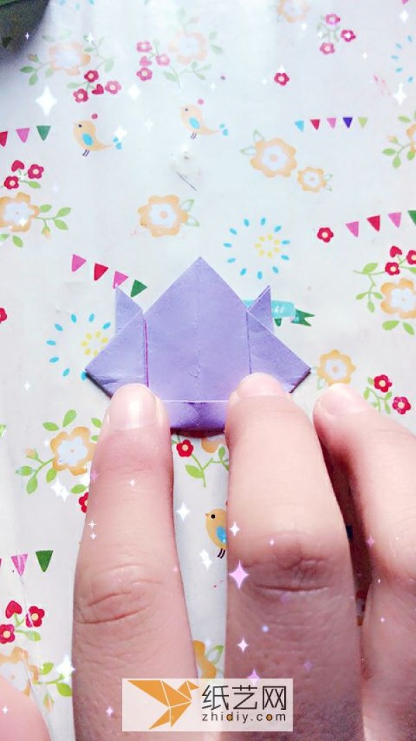 How to fold a simple origami bag. Manual illustrated tutorial teaches you cute origami.