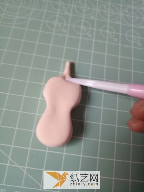 A basic tutorial for making ultra-light clay figures and essential body structures