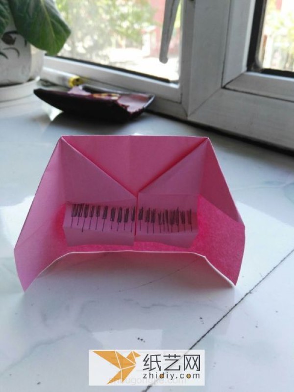 How to make a handmade origami piano for children in kindergarten