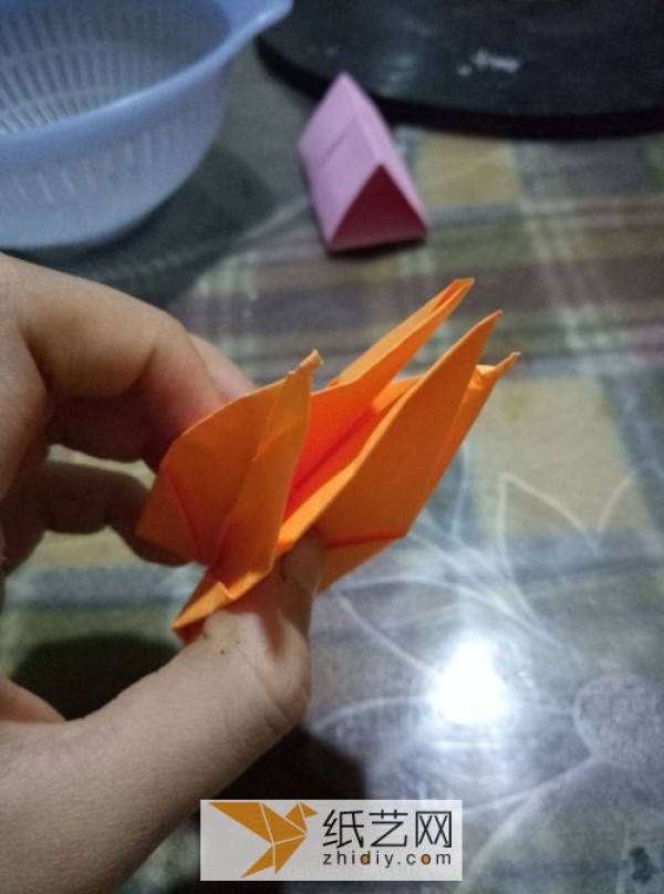 Teach you how to make origami paper cranes