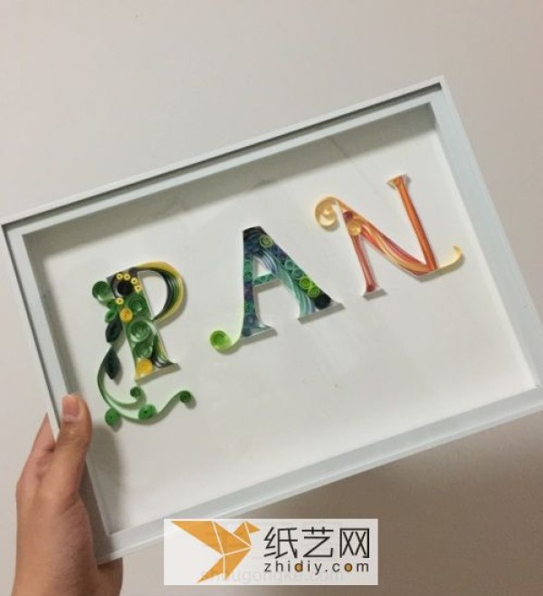 Use the method of paper diffraction to make three-dimensional letters