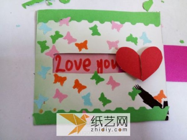 Chinese Valentines Day three-dimensional greeting cards are made using the exploding box mechanism