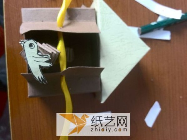 Simple paper model birdhouse toy