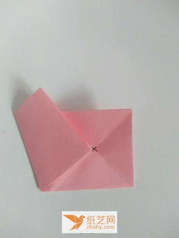 Want this five-pointed star origami box? Let’s watch the tutorial