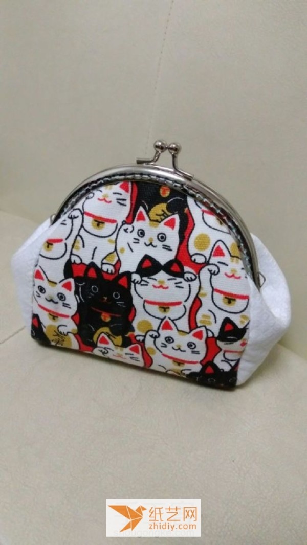 Cute Kitten Golden Mouth Bag Handmade Illustrated DIY Tutorial