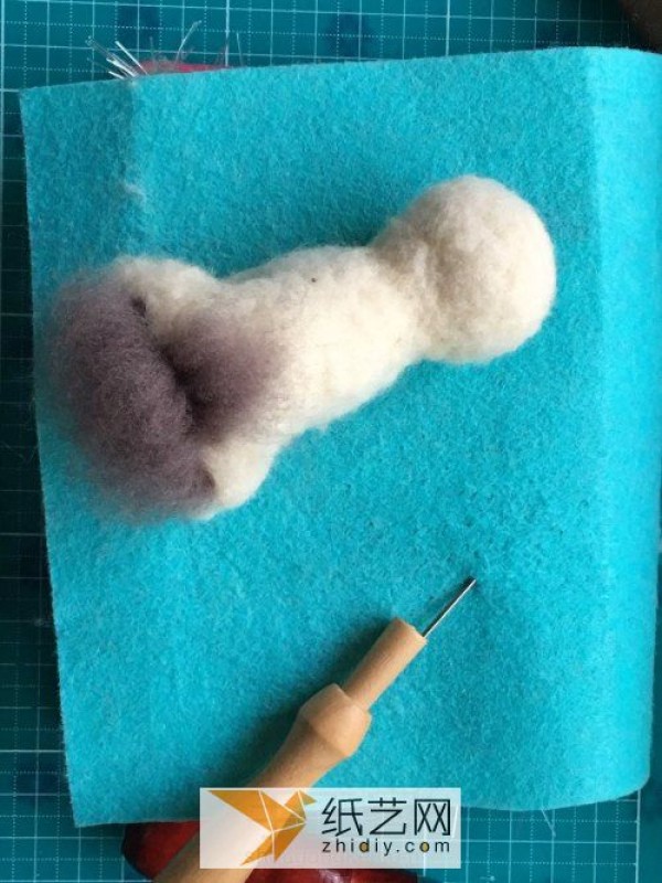 Master’s tutorial on how to make a wool felt poke kitten. A great Teacher’s Day gift.