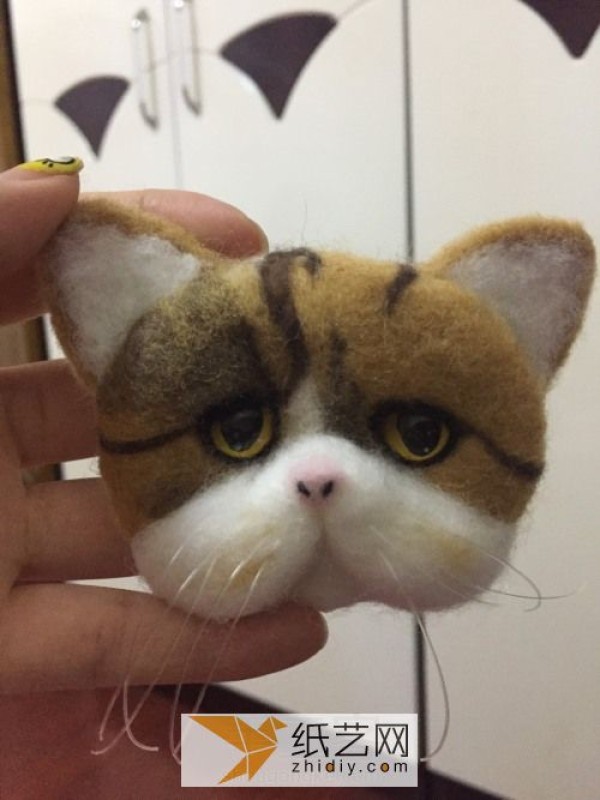 Wool felted cat face poke fun handmade tutorial cute Christmas gift