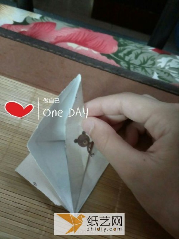 Basic origami paper crane folding method