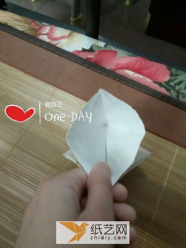 Basic origami paper crane folding method