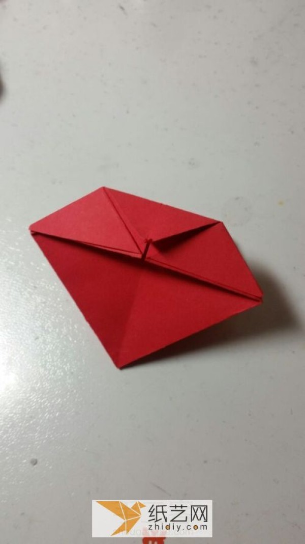 The simplest way to fold origami roses. Easy to learn paper rose tutorials.