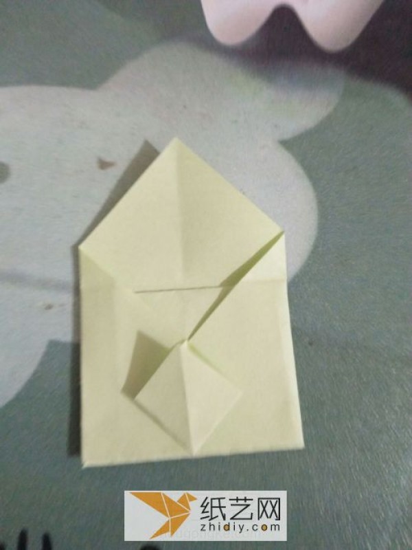 Origami Diamond Envelope Illustrated Tutorial. Actual pictures teach you step by step origami envelope.