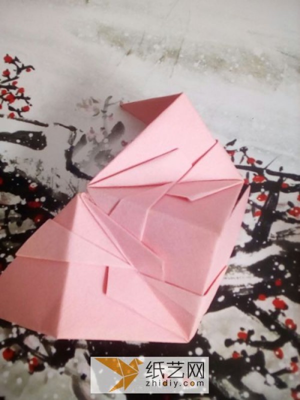 Tutorial on new handmade origami lanterns for the Lantern Festival. Use origami bouquets to make exquisite three-dimensional lanterns.