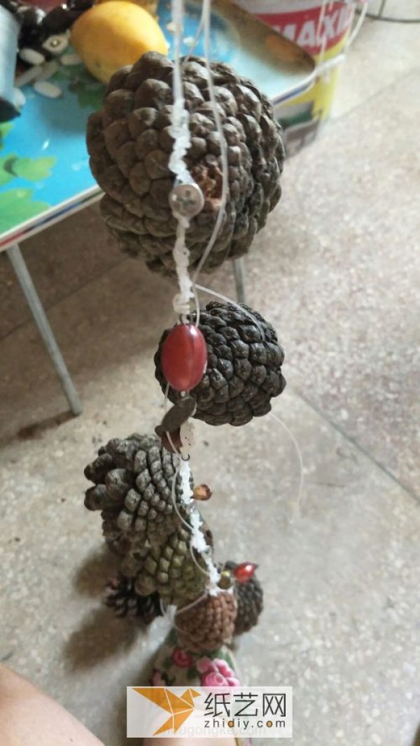 Turn waste into treasure creative handmade pine cone DIY handmade necklace