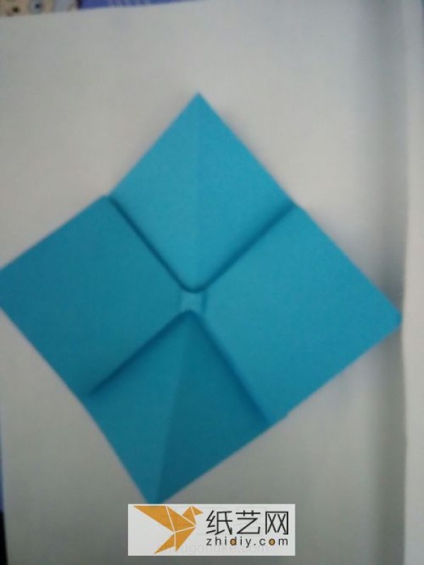 Perfectly shaped origami bow, a must-have decoration on various greeting cards