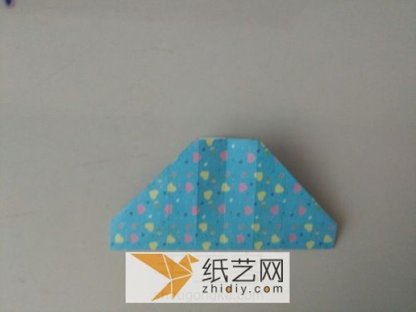 A novel way to make origami boxes. Gift wrapping boxes can also be made in this way.