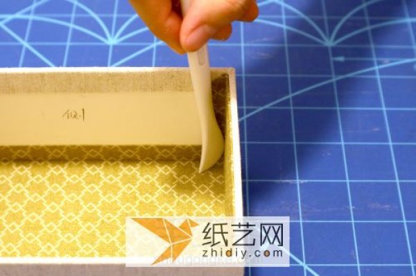 Tutorial on making DIY fabric gift packaging boxes for Chinese Valentines Day gifts