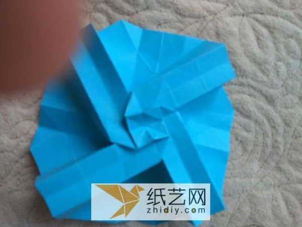 Improved Kawasaki Rose Folding Illustrated Tutorial. Actual photos teach you how to fold paper roses.