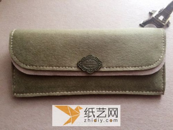 Non-woven long wallet, a safe Valentine’s Day gift