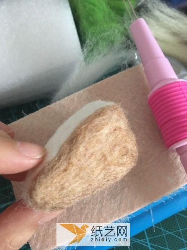 Teach you step-by-step tutorial on making cheesecake wool felt