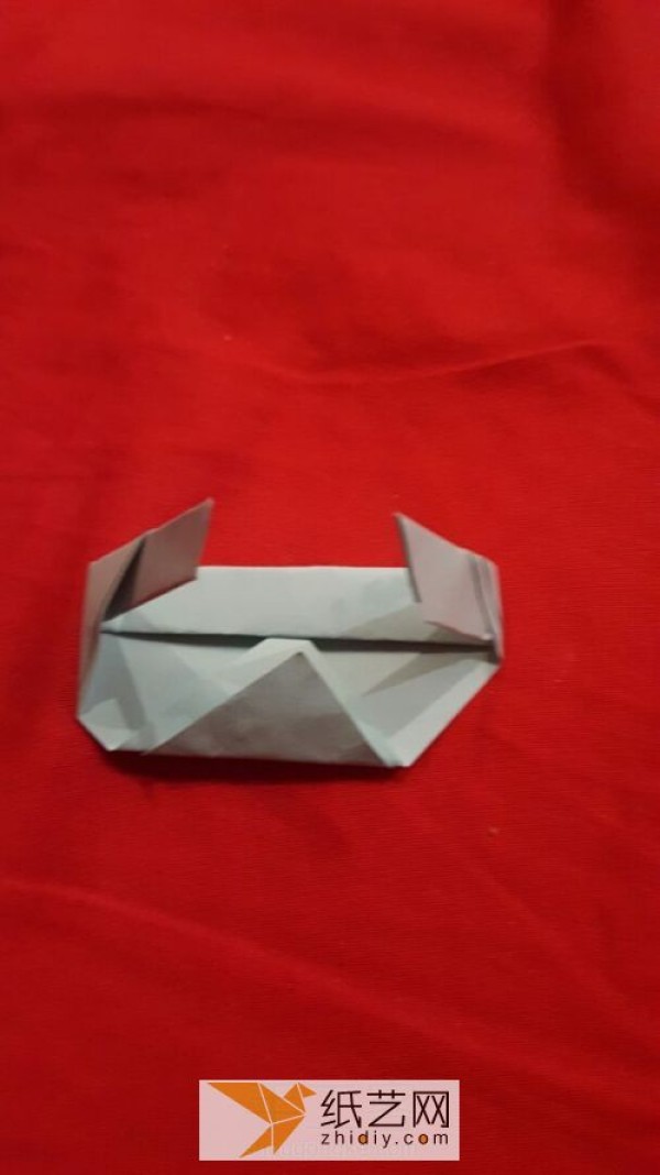 Very simple handmade origami glasses for children