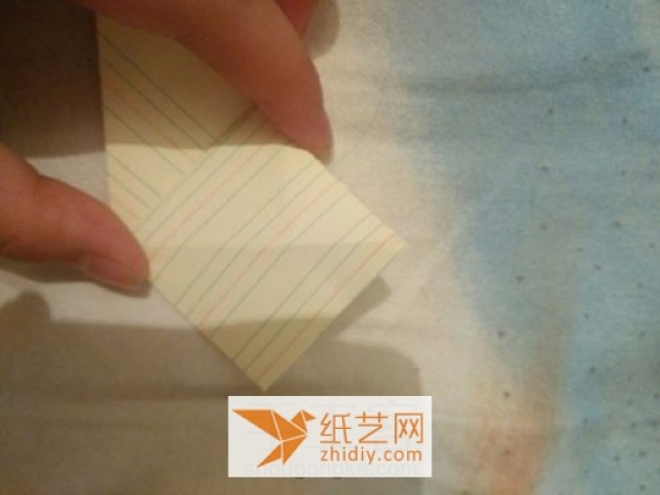 Basic DIY origami tutorial for beginners and how to make a square shape