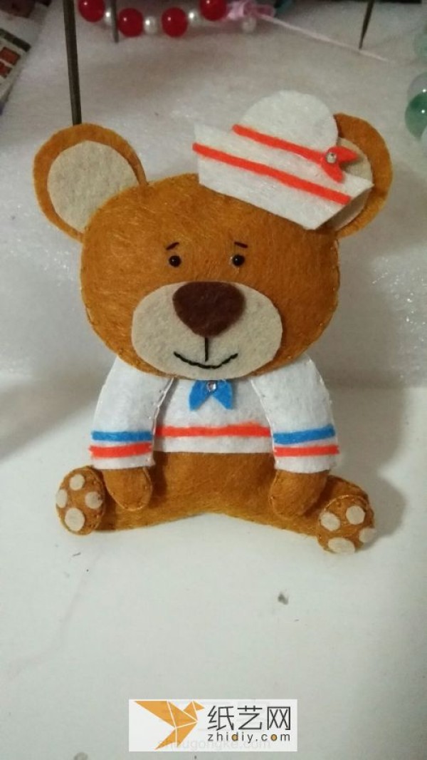 It’s easy to make a navy bear doll from non-woven fabric. This is a New Year’s gift!