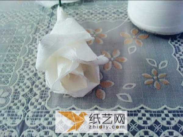 Chinese Valentines Day gift made of crepe paper, blooming roses