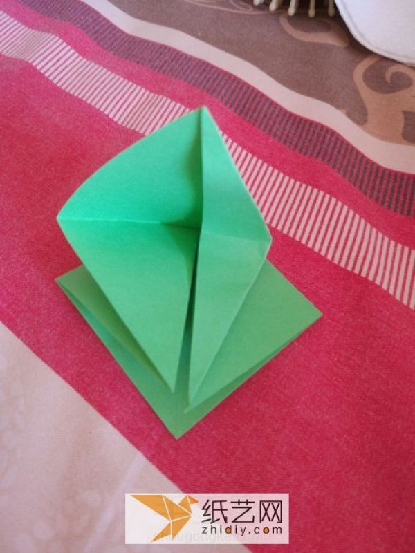 What should I do if I don’t know how to make origami cranes? This detailed tutorial can save you