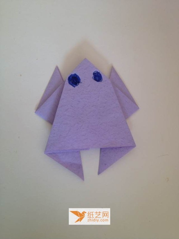 Simple origami frog tutorial for children