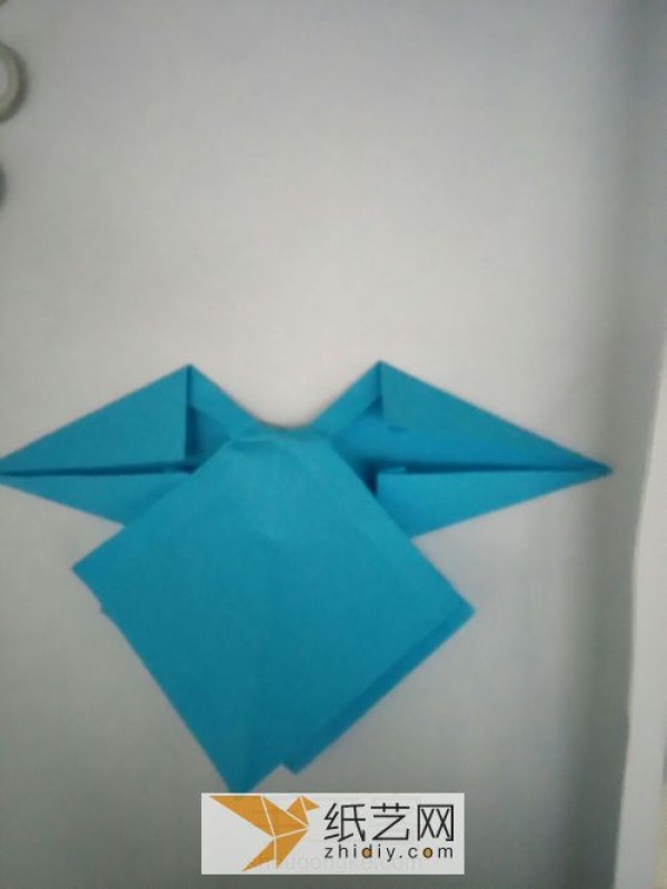 Perfectly shaped origami bow, a must-have decoration on various greeting cards