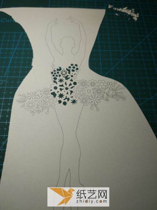 Modern paper-cut hand-making tutorial Ballerina paper-cut DIY