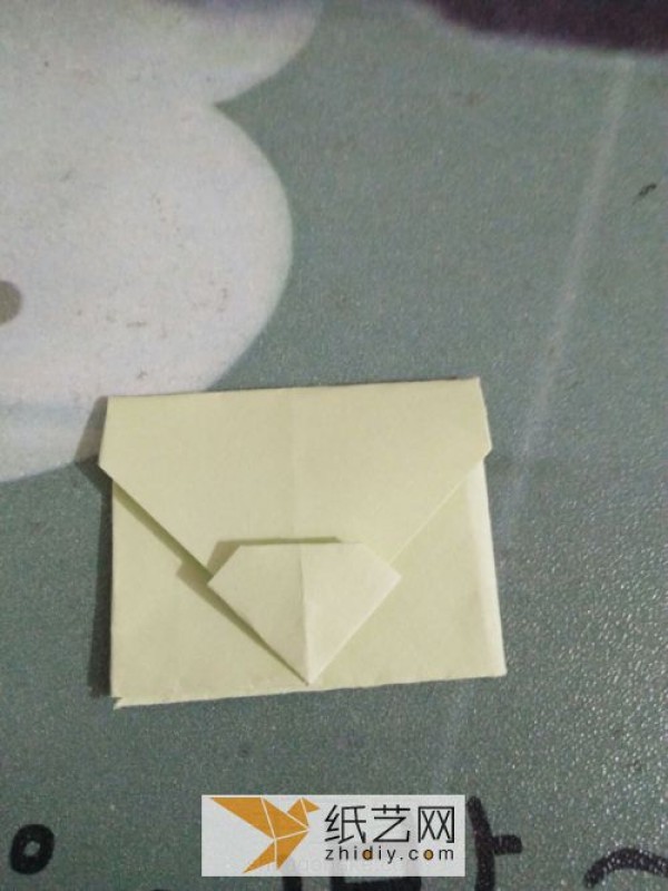 Origami Diamond Envelope Illustrated Tutorial. Actual pictures teach you step by step origami envelope.