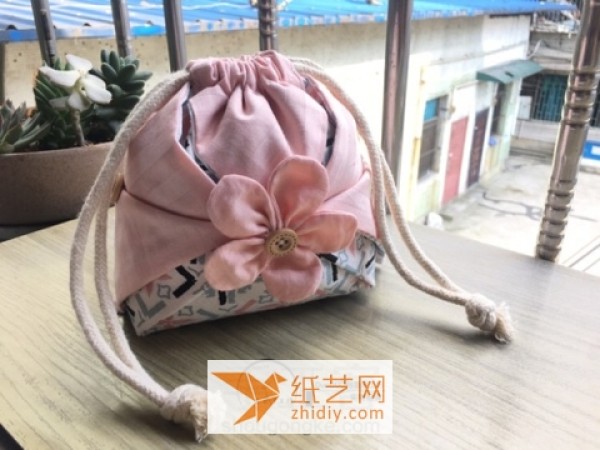 Beautiful fabric DIY cherry blossom bunch pocket bag New Year gift making tutorial