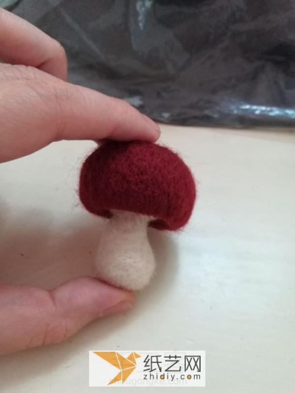 Zero-failure wool felt poking mushroom making tutorial