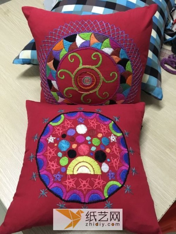 New Year gift making tutorial for handmade DIY embroidered pillows