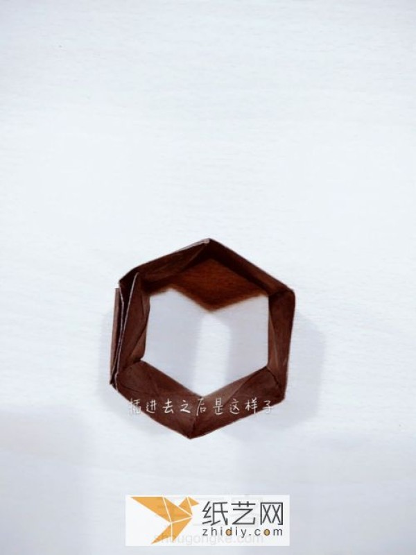 Detailed tutorial on handmade hexagonal origami gift box. Teach you step by step how to DIY gift box.