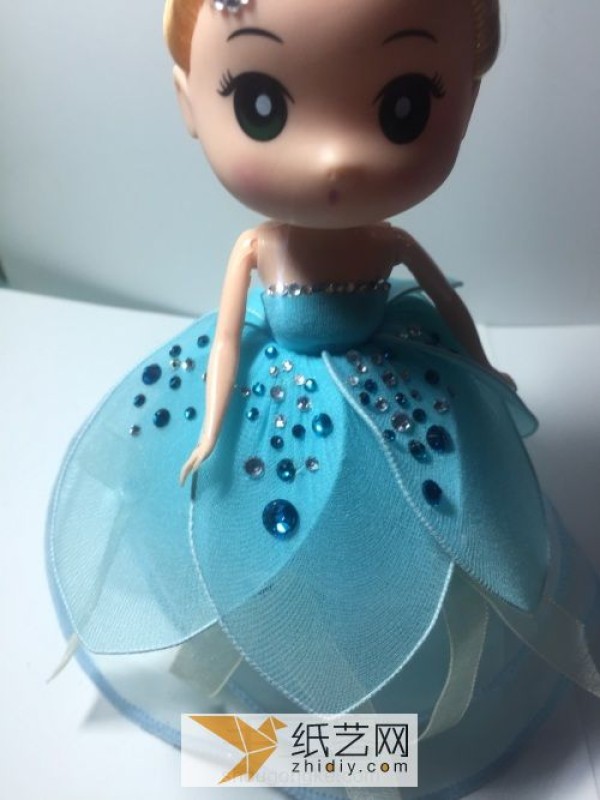 Tutorial on cute doll fabric princess dress made from silk screen