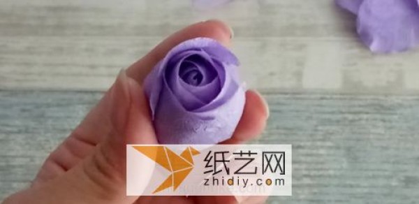 An exquisite paper rose handmade method. How to make preserved flowers.