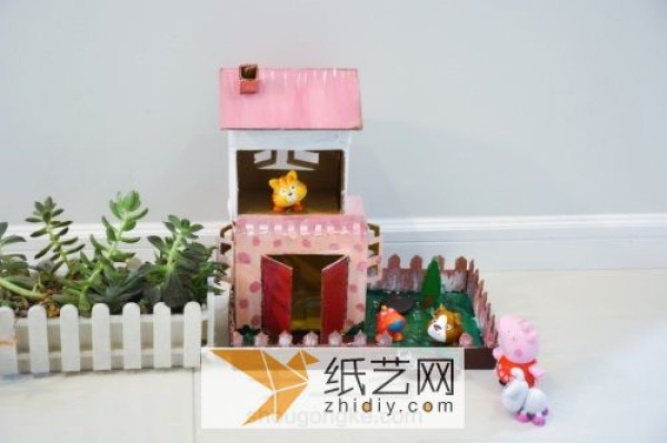 Turn express boxes into treasure to make DIY cabin Children’s Day gifts