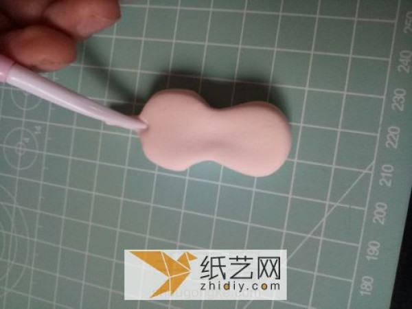 A basic tutorial for making ultra-light clay figures and essential body structures