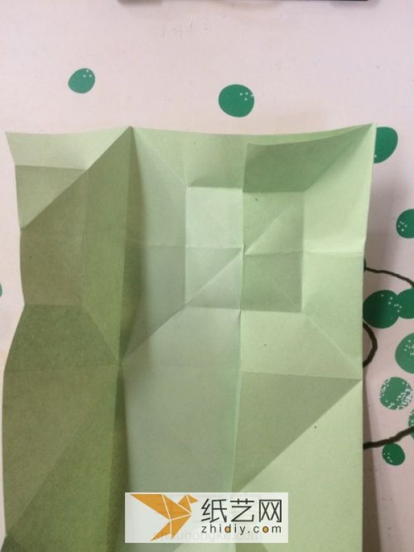 Teach you how to use waste paper to make a mobile phone holder that does not block the screen