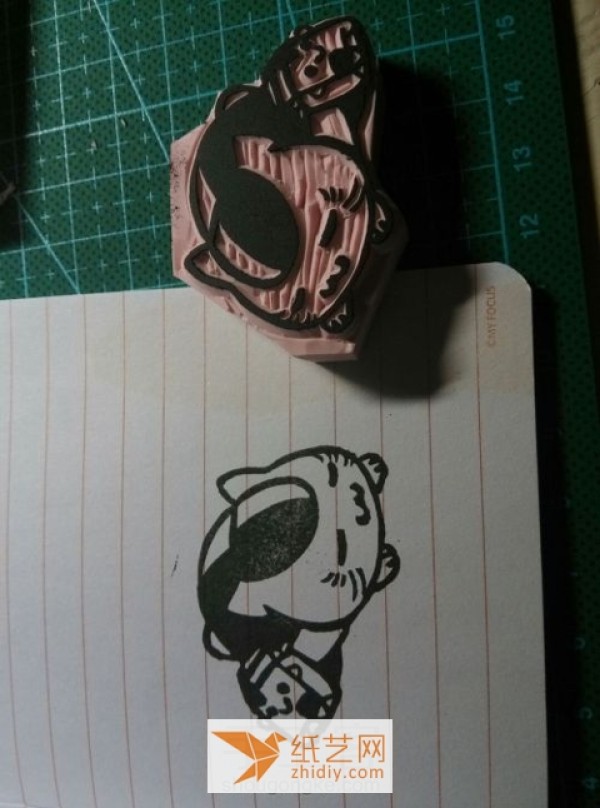 Tutorial on how to make a cute kitten rubber stamp for a novice and decorate the ledger with a seal