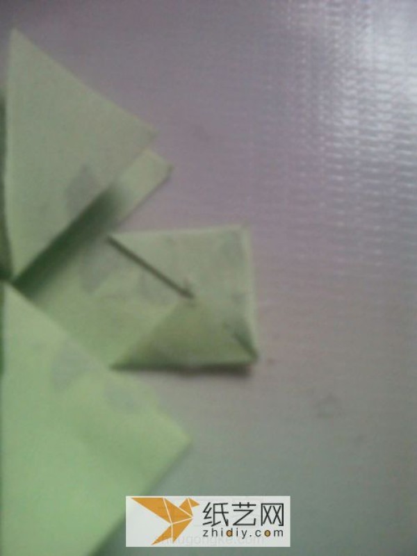 How to make origami lucky charms as gifts for friends